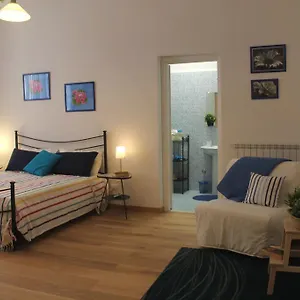 103 , Róma Olaszország